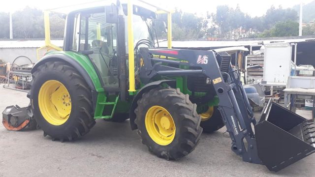 Trator John Deere 6230 Cab